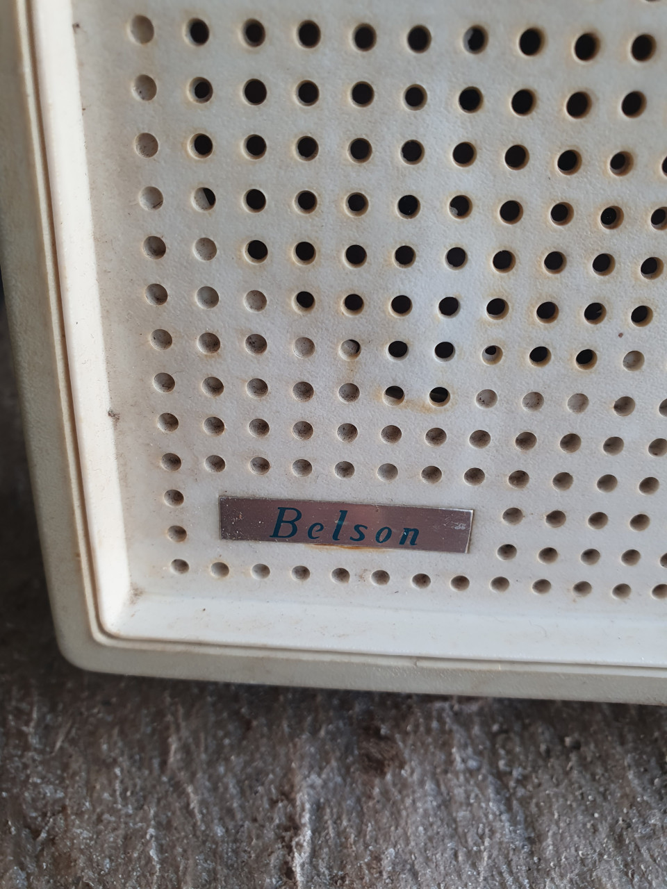 Heel zeldzaam transistor Radio solid state belson BR 2204.....