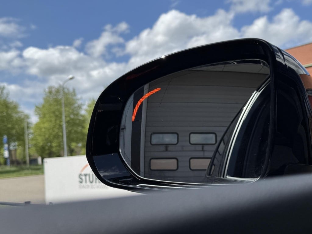 Volvo XC60 2.0 t6 plug-in hybrid awd plus black edition | trekhaak uitklapb