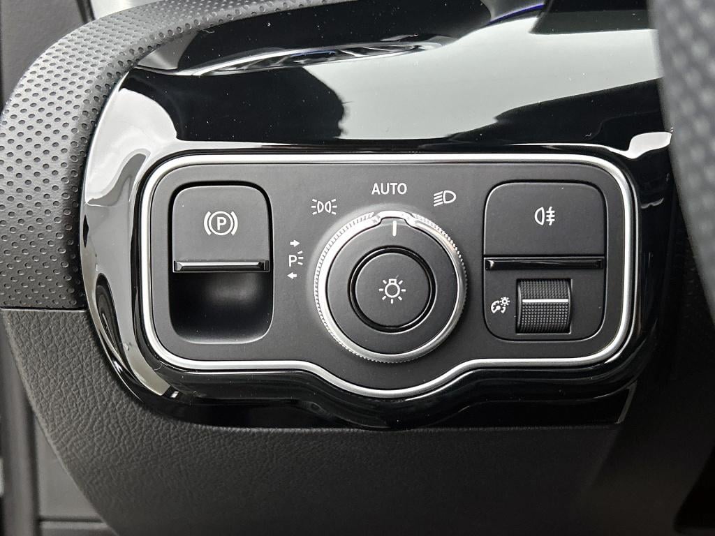 Mercedes-Benz A-Klasse 250 e business solution amg | amg line plus pakket |