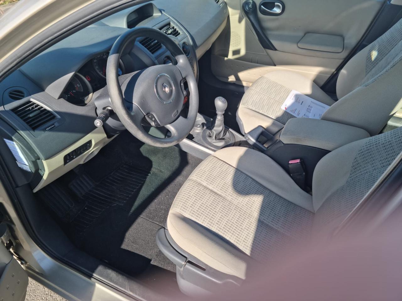 Renault megane station 1.5dci tech line bj 2007 apk 2-2027