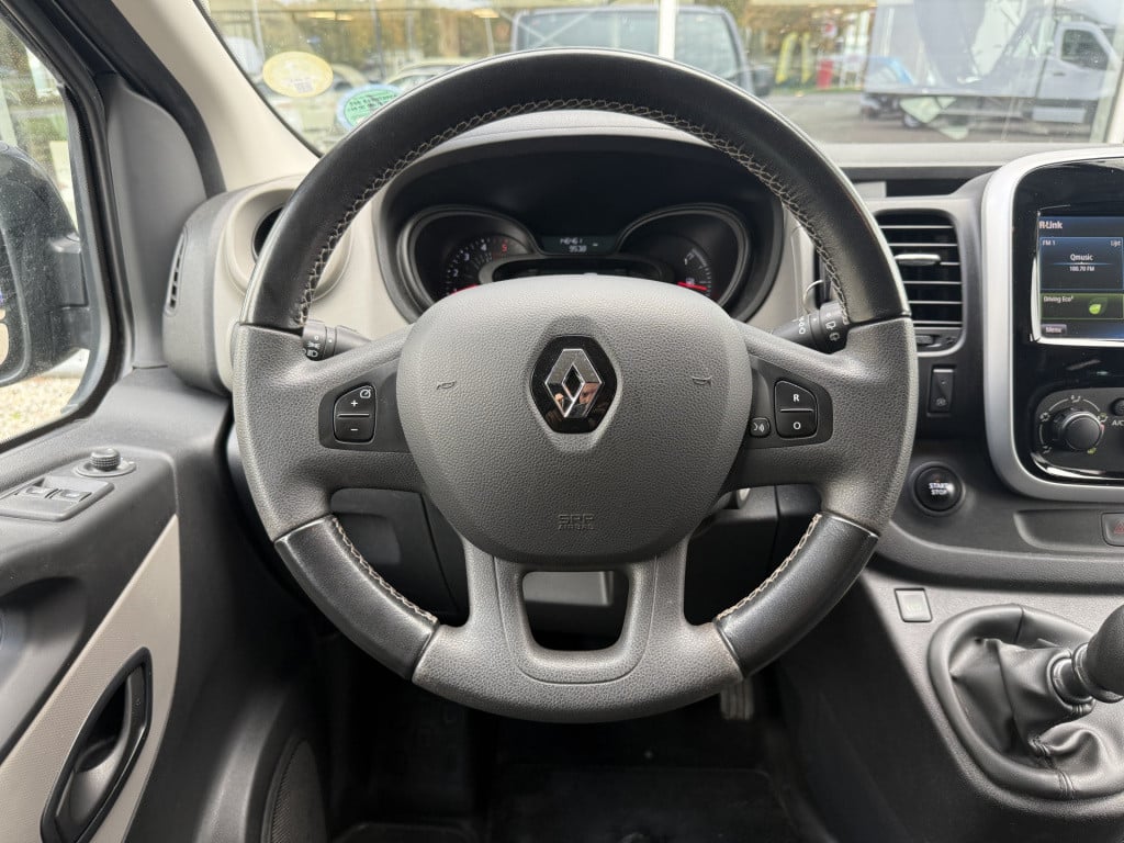 Renault Trafic passenger 1.6 dci grand expression | 9 pers. | navi | trekha