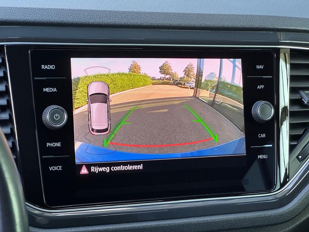 Volkswagen T-roc 1.5 tsi 150pk dsg r-line sport | trekhaak | camera | keyle