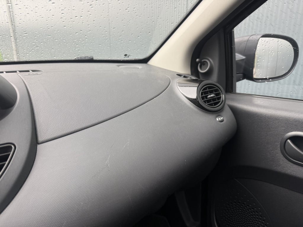 Renault Twingo 1.2 16v airco parisienne 3-drs