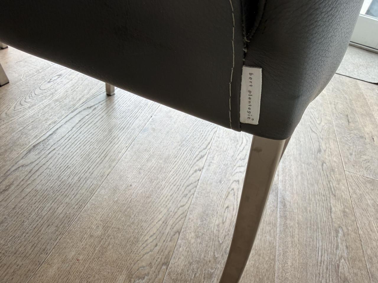 Eettafel met stoelen Bert Plantagie