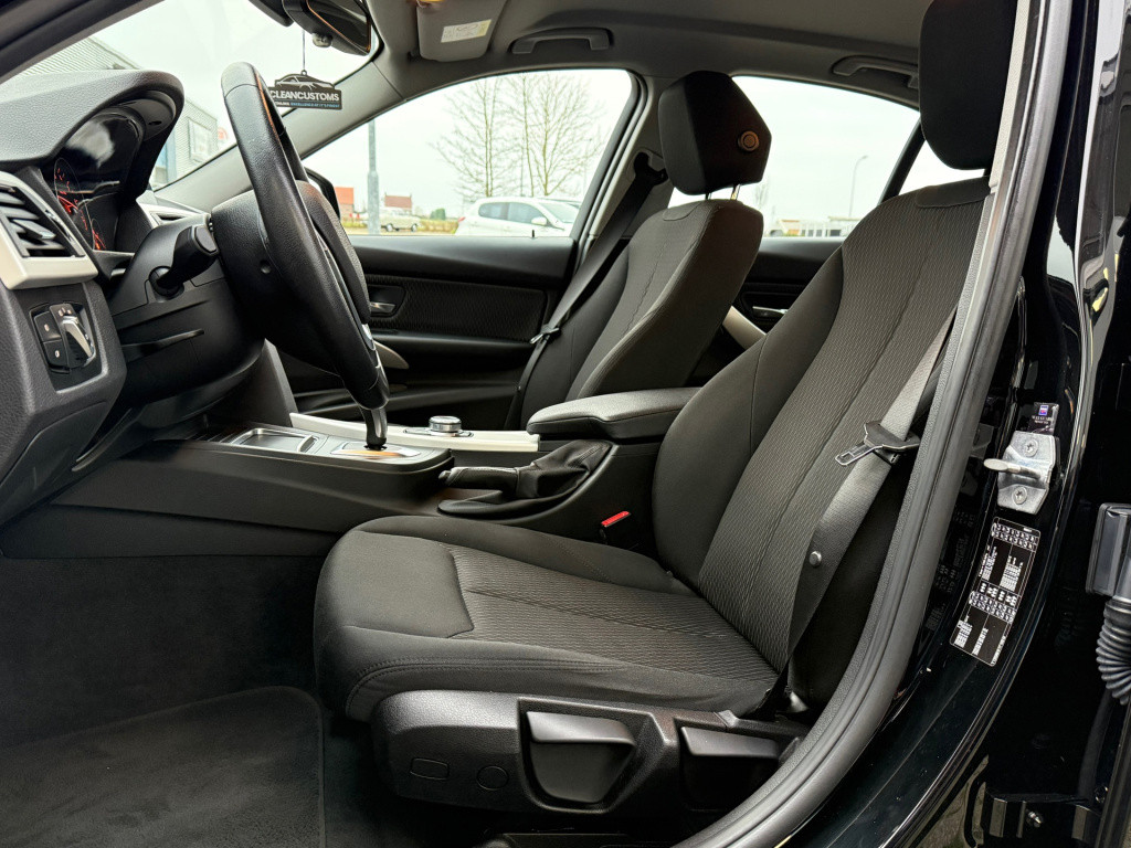BMW 3-serie 318i executive