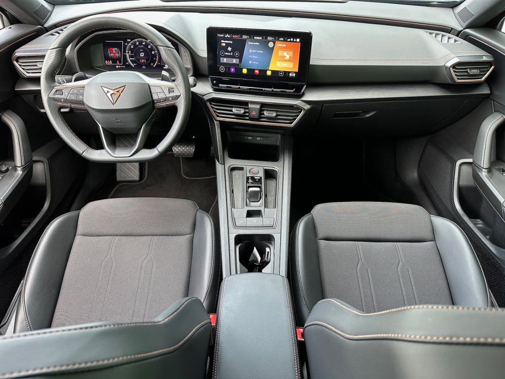 Cupra Formentor 1.5 tsi 150pk dsg | adapt. cruise | carplay | camera | dode