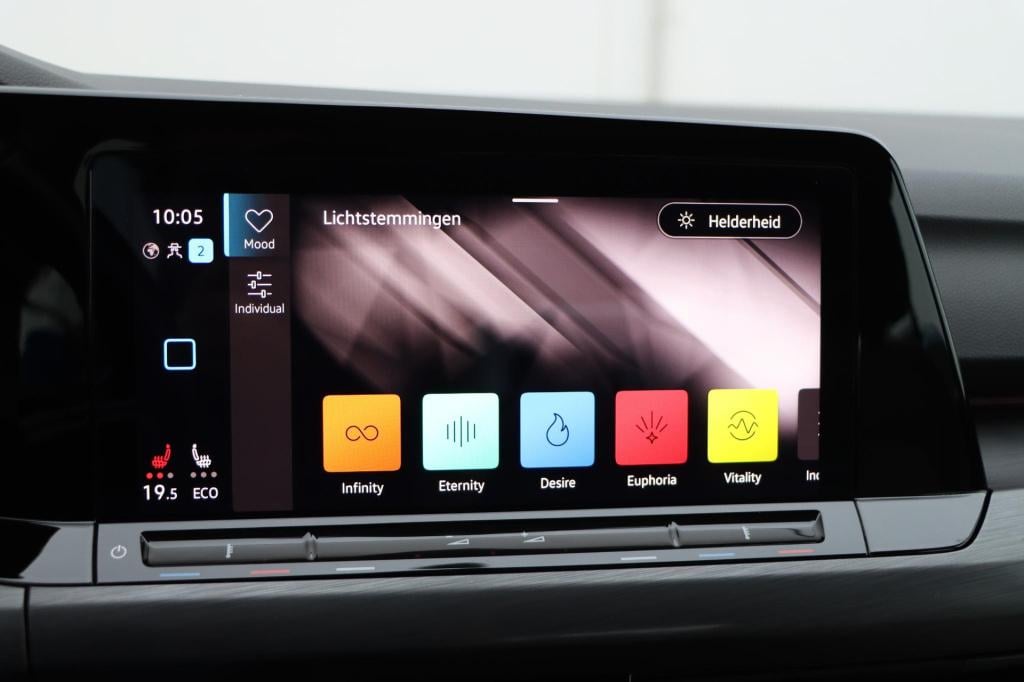 Volkswagen Golf 1.4 ehybrid style 204pk dsg6