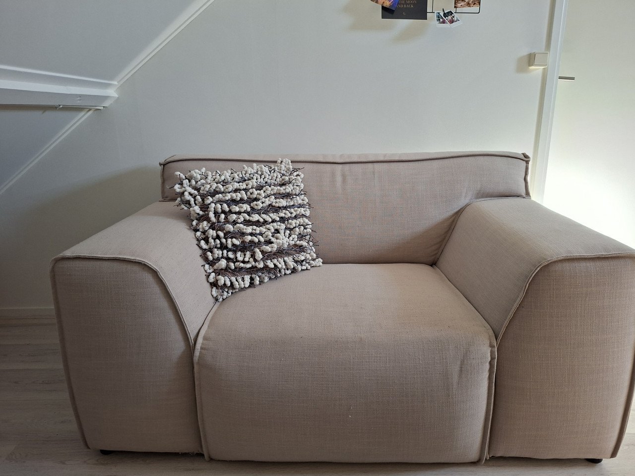 Mooie beige Pronto loveseat