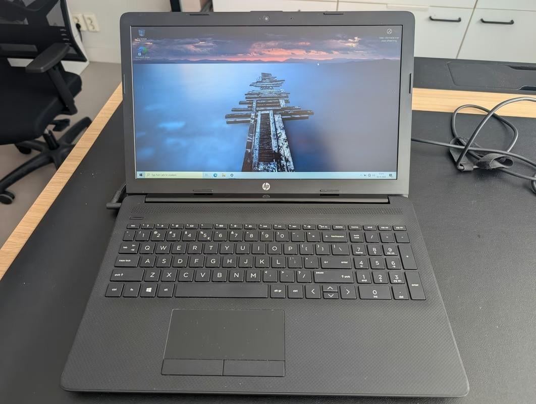 HP 15,6" AMD 256GB SSD 8GB goede accu W11