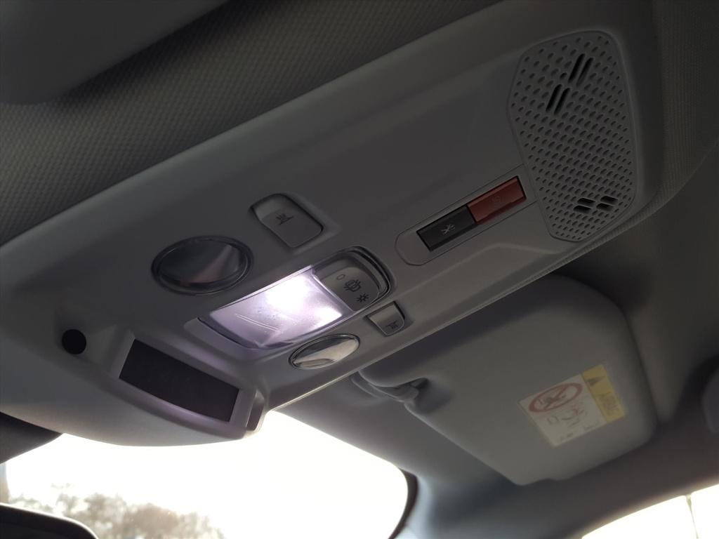 Peugeot 2008 1.2 pt 100pk allure trekhaak afneembaar | navigatie | apple ca