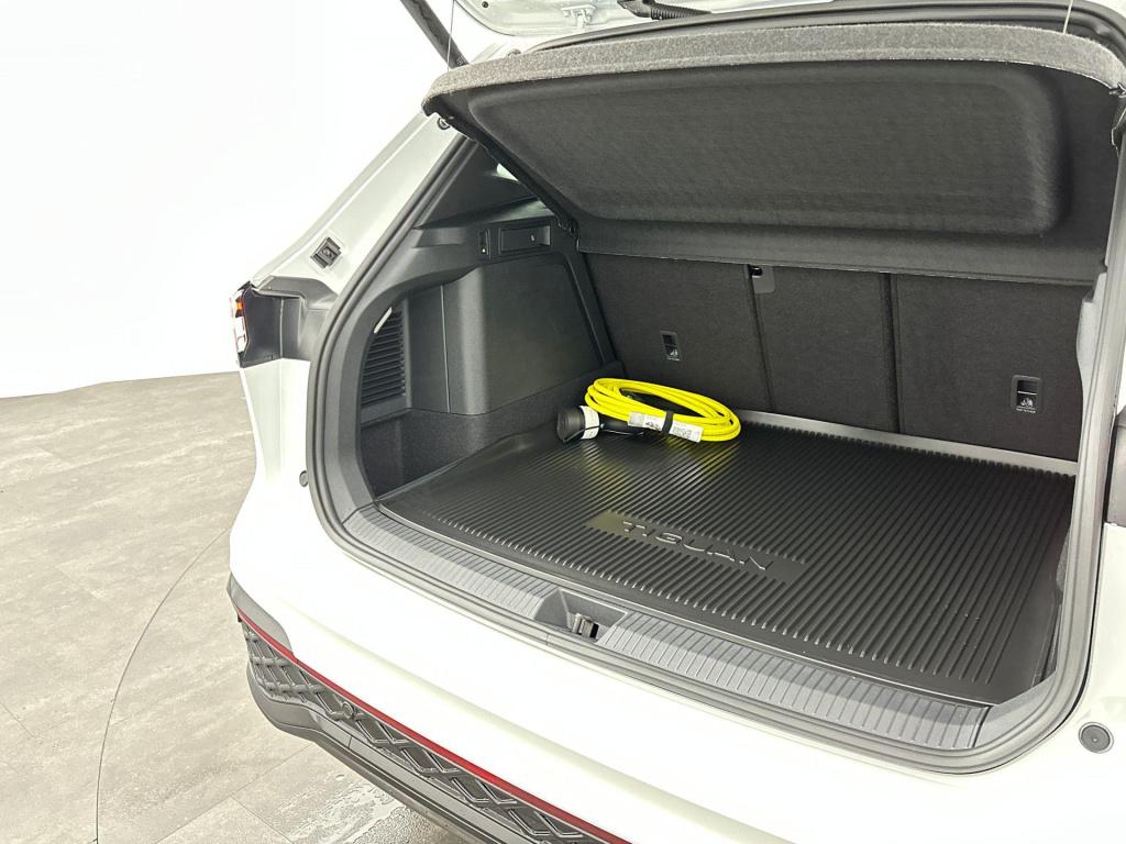 Volkswagen Tiguan r-line edition plug in hybride 204 pk black style pakket