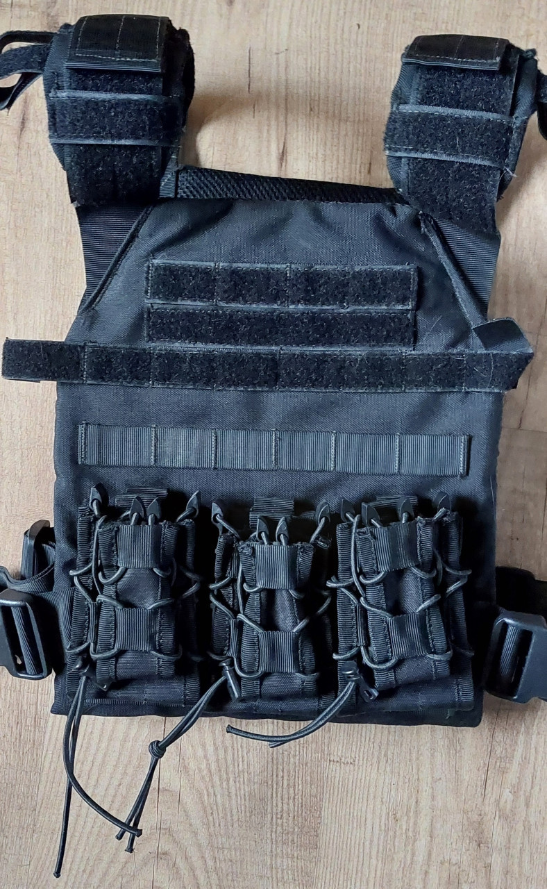 Diverse airsoft artikelen te koop Plate carrier Zwart