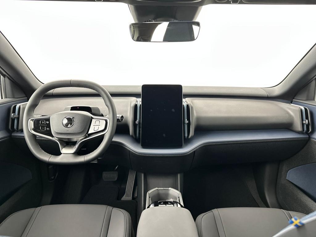 Volvo Ex30 plus europa black edition