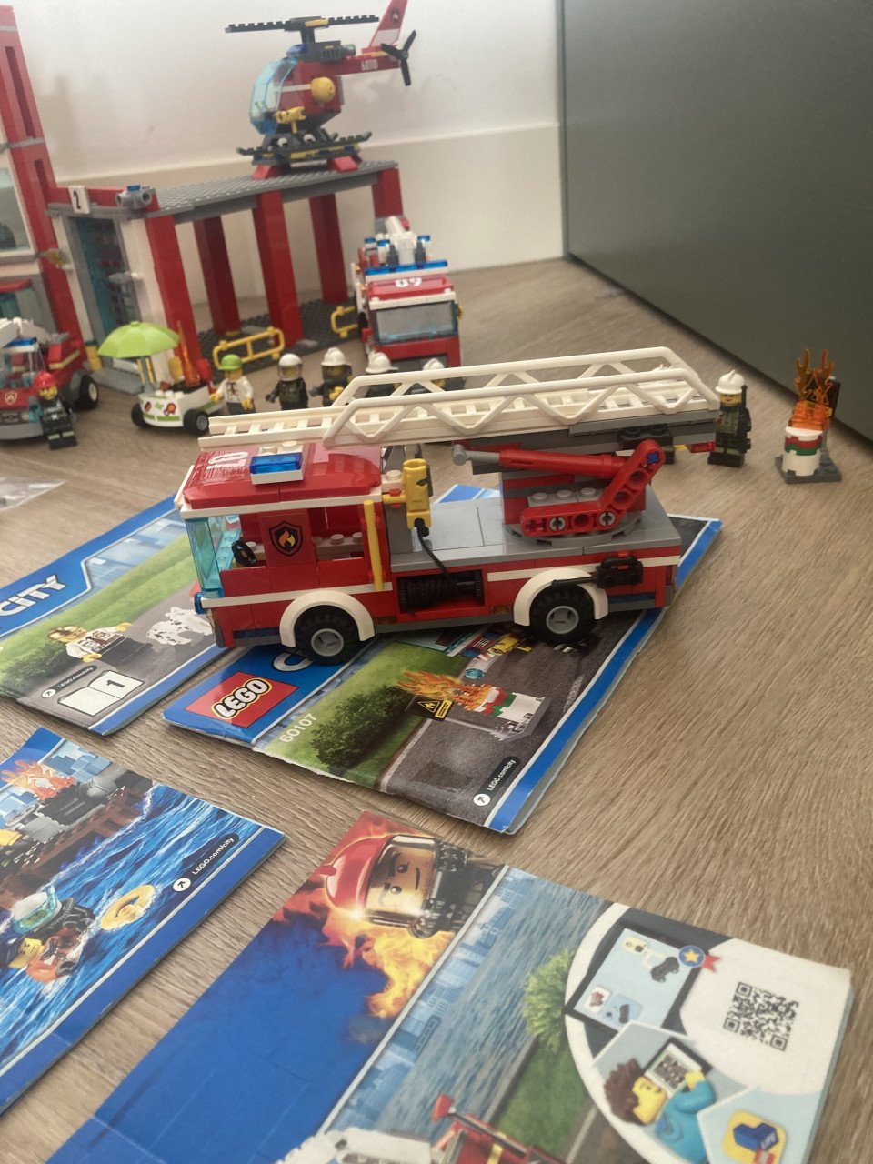 Lego brandweer kazerne 60110 en veel extra’s