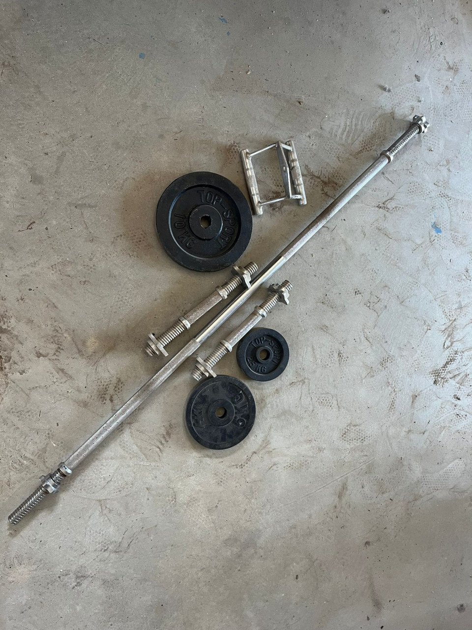 Fitness apparatuur incl. +/- 200KG gewicht