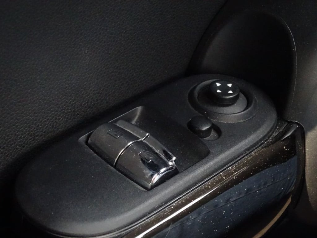 Mini One mini 1.2 business | pano | navi | bluetooth