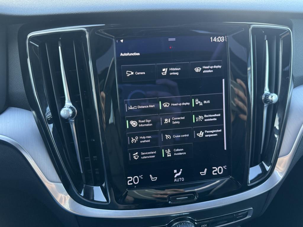 Volvo V60 t6 340pk recharge r-design| full options! trekhaak
