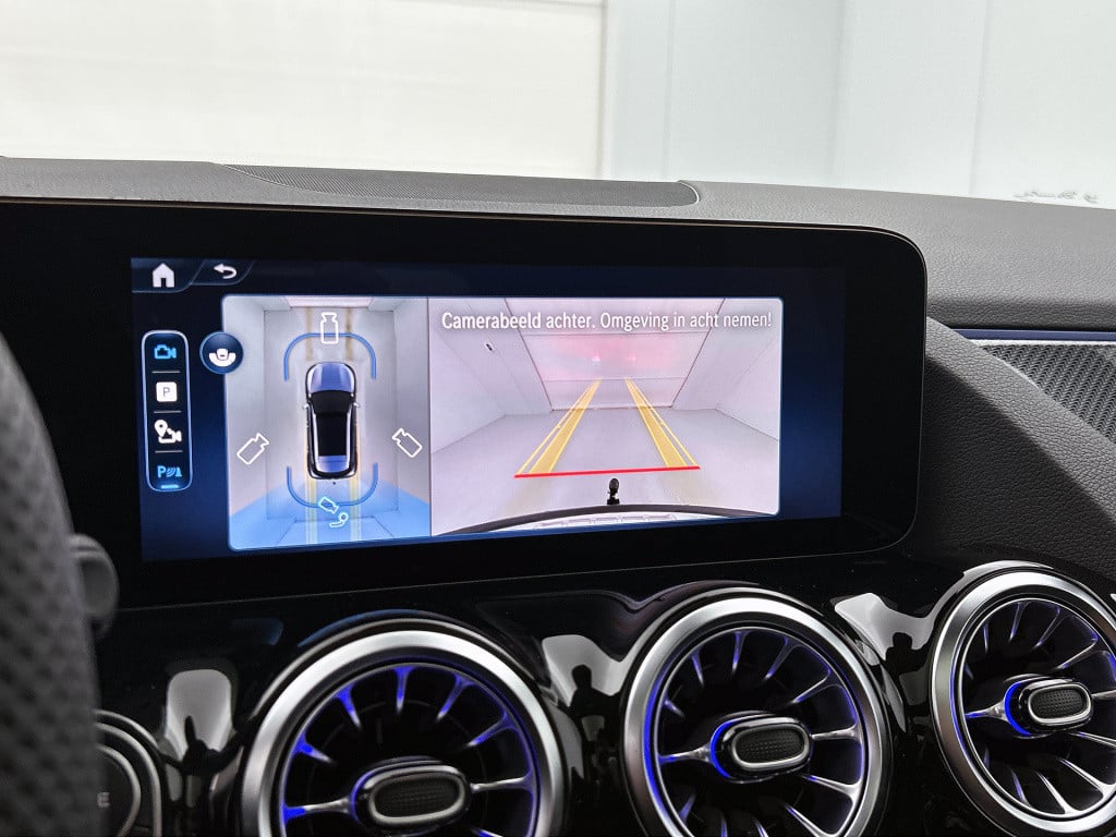 Mercedes-Benz Gla-klasse 250 e business solution amg | premium plus pakket 