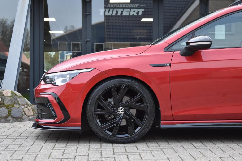Volkswagen Golf variant 1.5 etsi r-line | maxton | iq-light | panoramadak |