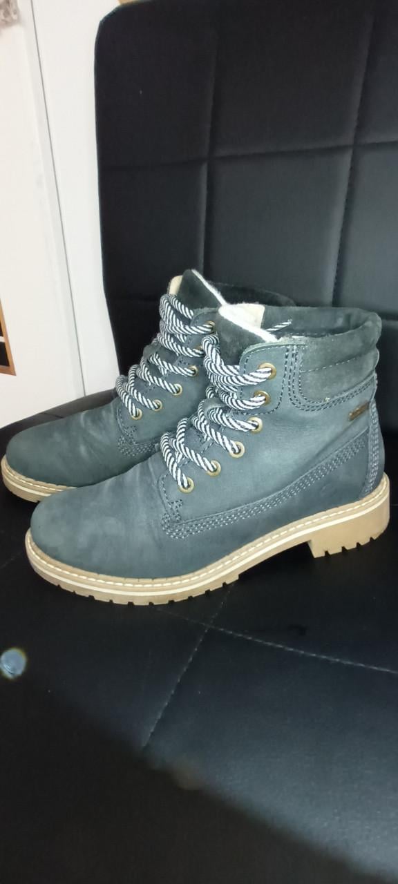 Женские ботинки