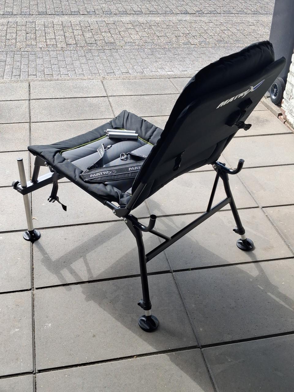 Matrix DeLuxe accessory chair.