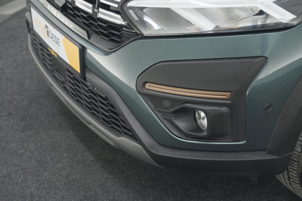 Dacia Sandero Stepway tce 90 extreme | camera | dodehoekdetectie | navigati