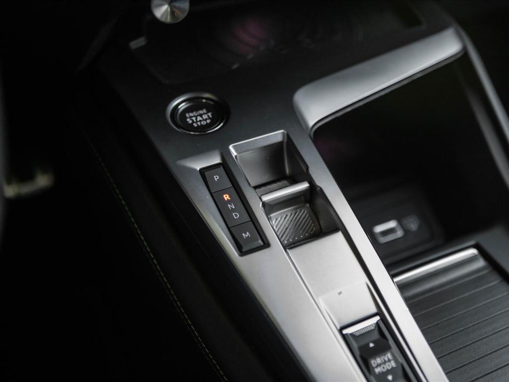 Peugeot 308 1.2 puretech 130pk gt automaat | navigatie | camera | park. sen