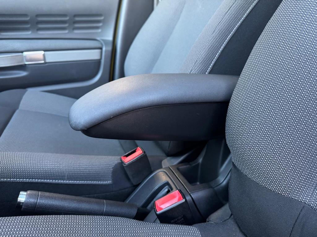 Citroen C4 Cactus 1.2 puret. rip curl