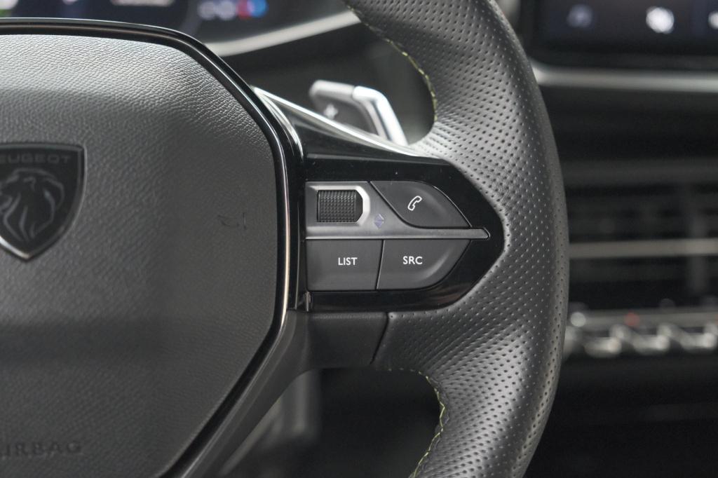 Peugeot 2008 puretech 130 eat8 gt | camera | parkeersensoren | apple carpla