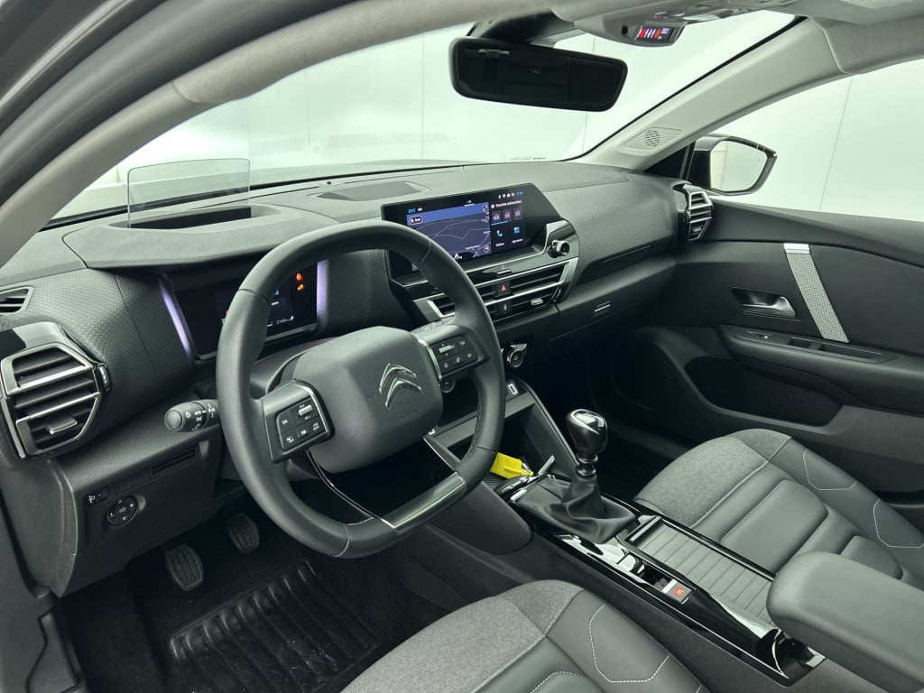 Citroen C4 1.2 puretech shine | rijklaar | panorama dak | head up display |