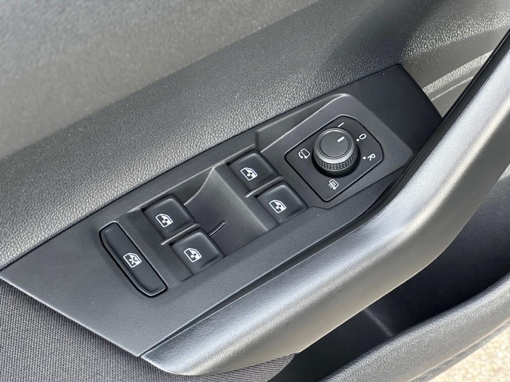 Volkswagen Polo 1.0 tsi life | climate | 4-season | stoelverwarming | carpl