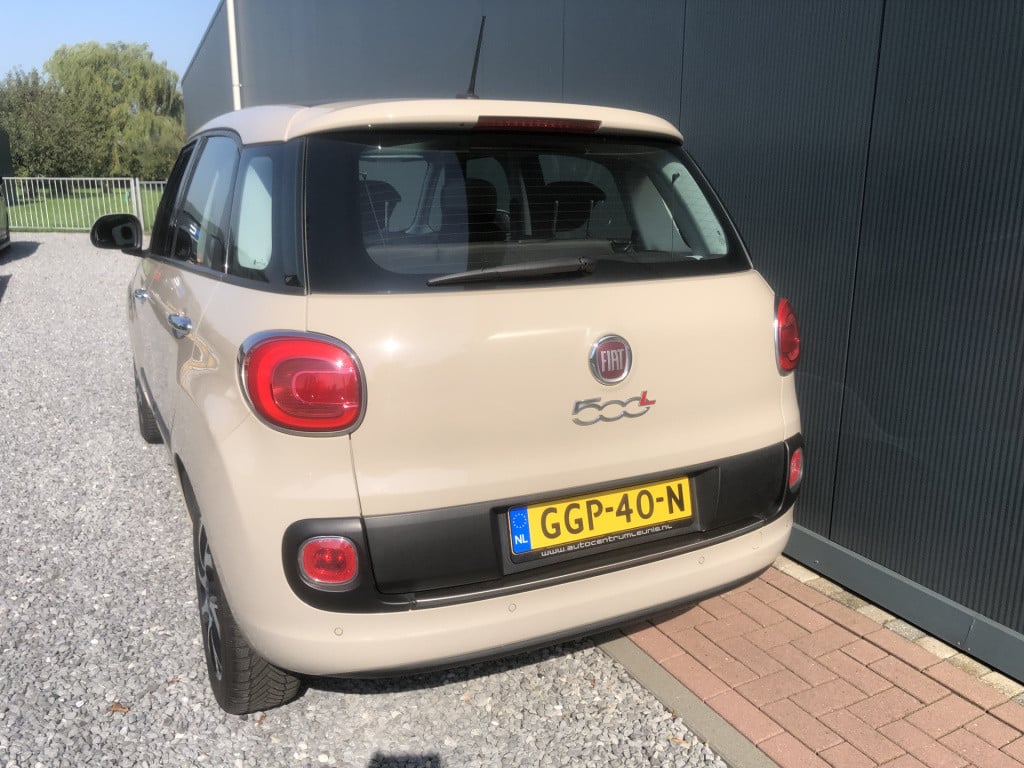 Fiat 500 L living 1.4 t-jet 120pk lounge panoramadak 5-drs