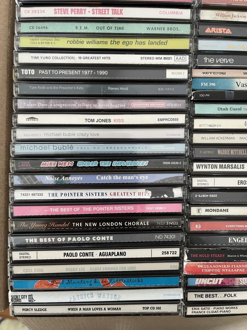 Ruim 100  diverse cd´s