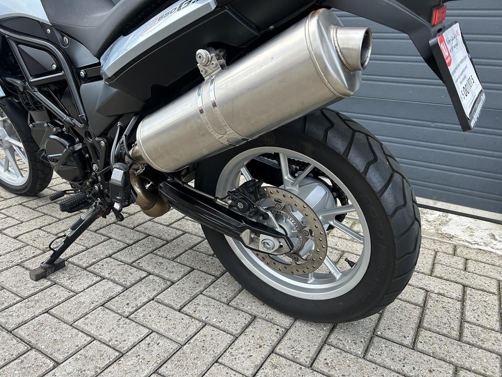 In nieuwstaat zijn de BMW F650GS uit 2008 met slechts 12809 km!! €4950,-