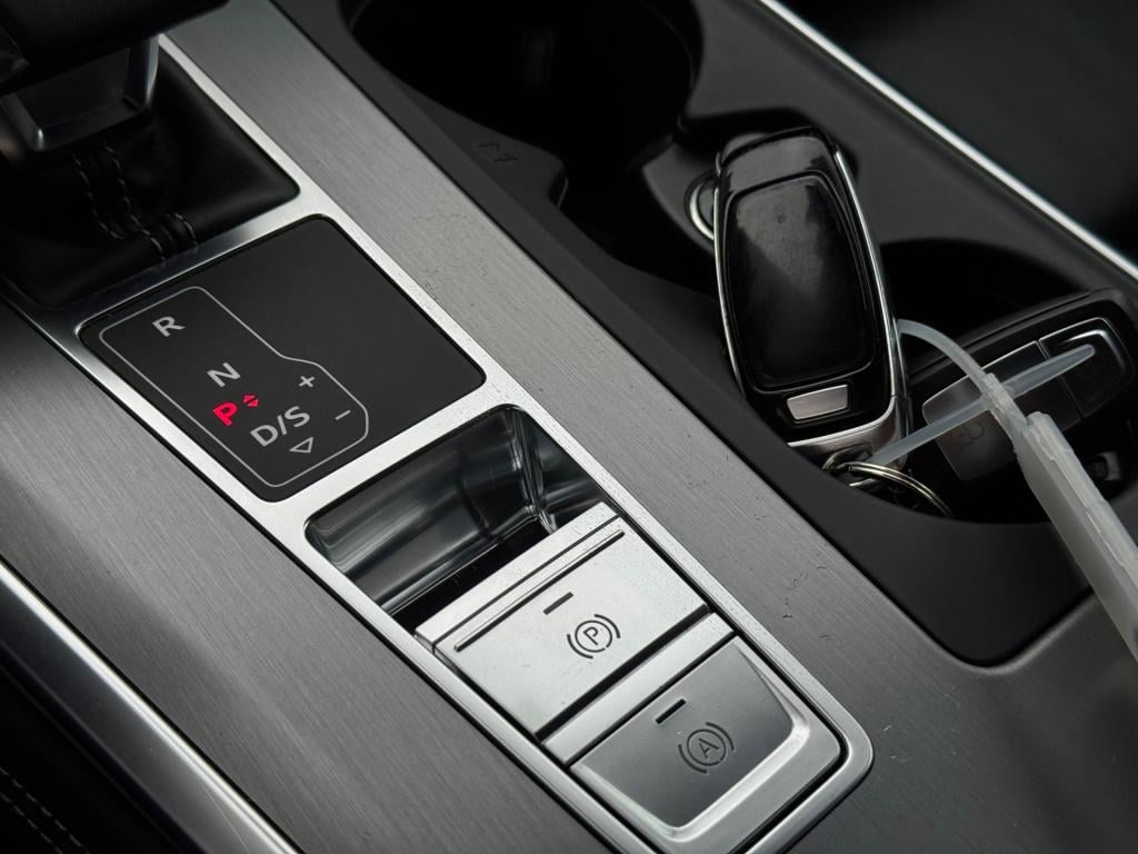 Audi A6 avant 55 tfsi e quattro competition