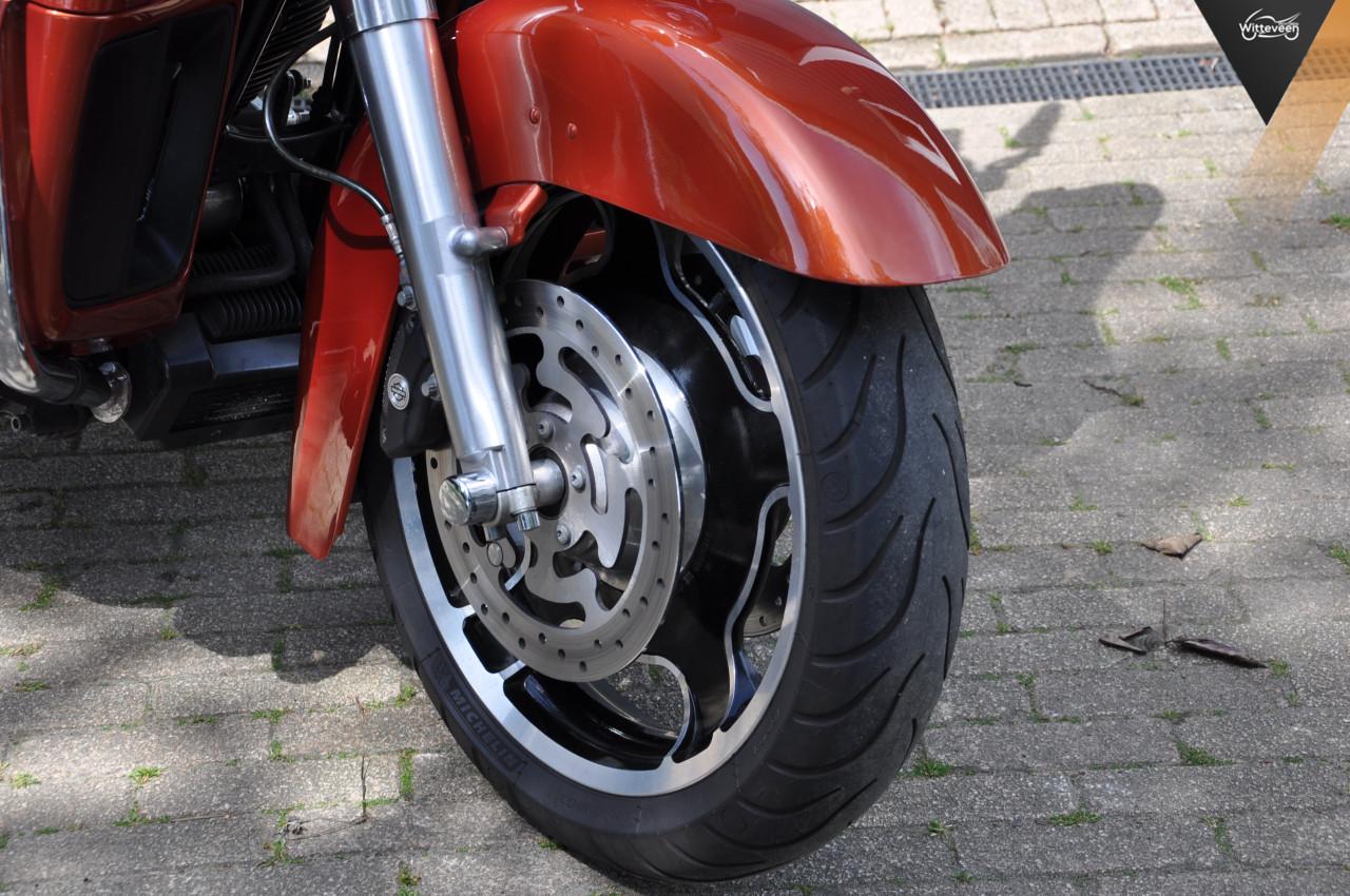 Harley-Davidson FLHX Street Glide 103 ABS