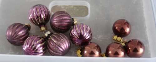 Set van 10 glazen kerstballetjes