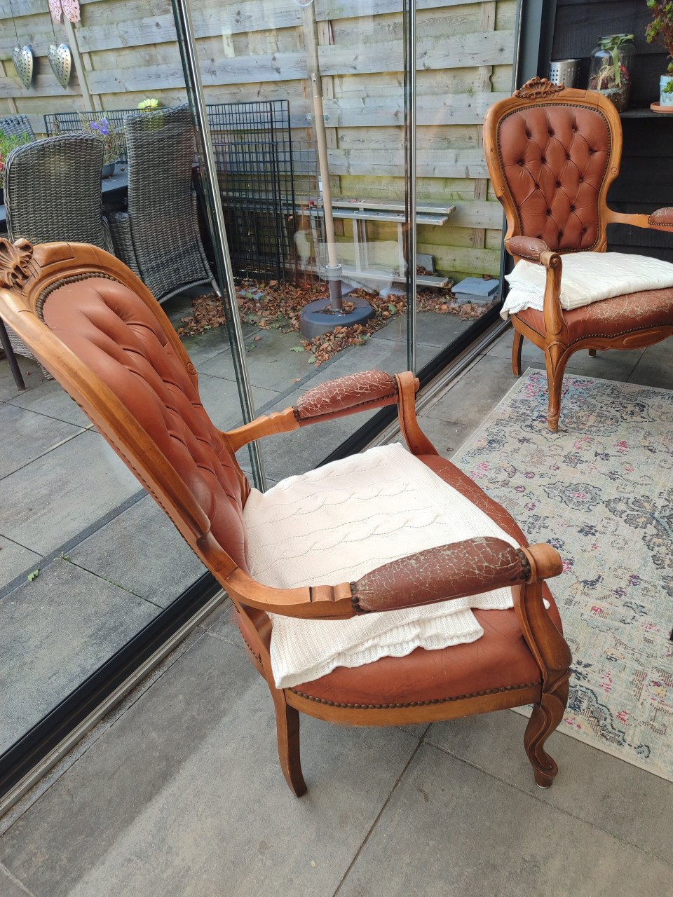 2 opknap stoelen antiek