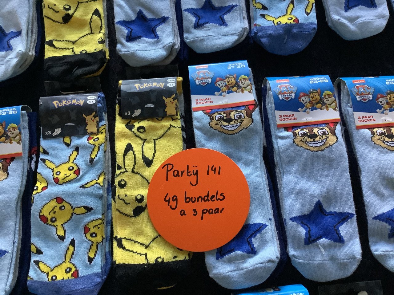 Partij Paw Patrol en Pokemon sokken. ( partij 141)
