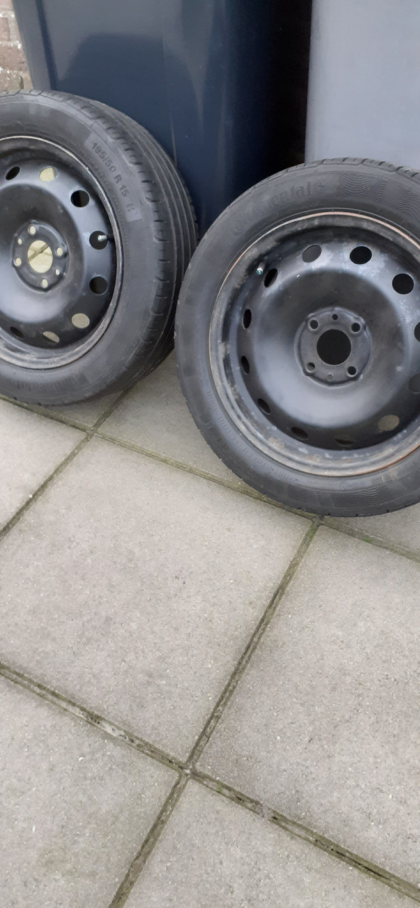 Ford Ka / Fiat 500 banden, Continental Premium Contact, 195-50-15, 4x98