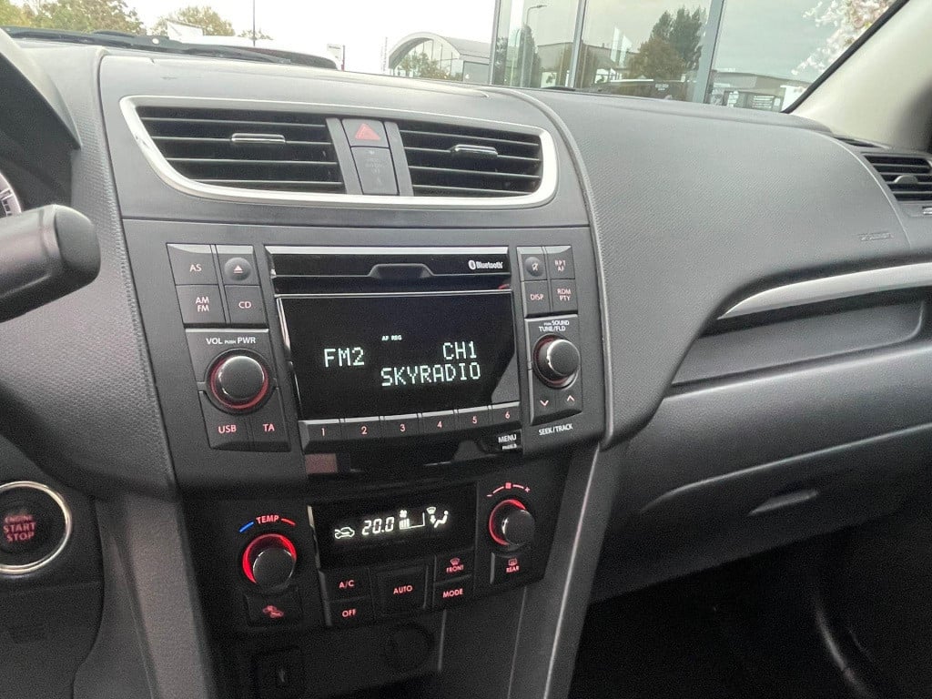 Suzuki Swift 1.2 exclusive easss