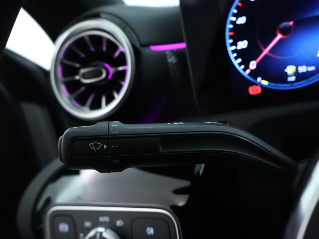 Mercedes-Benz Cla 250 e plug-in hybride elektrische achterklep | smartphone