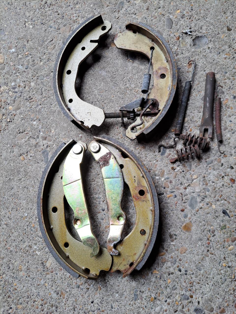 Remschoenen Opel Kadett / Corsa