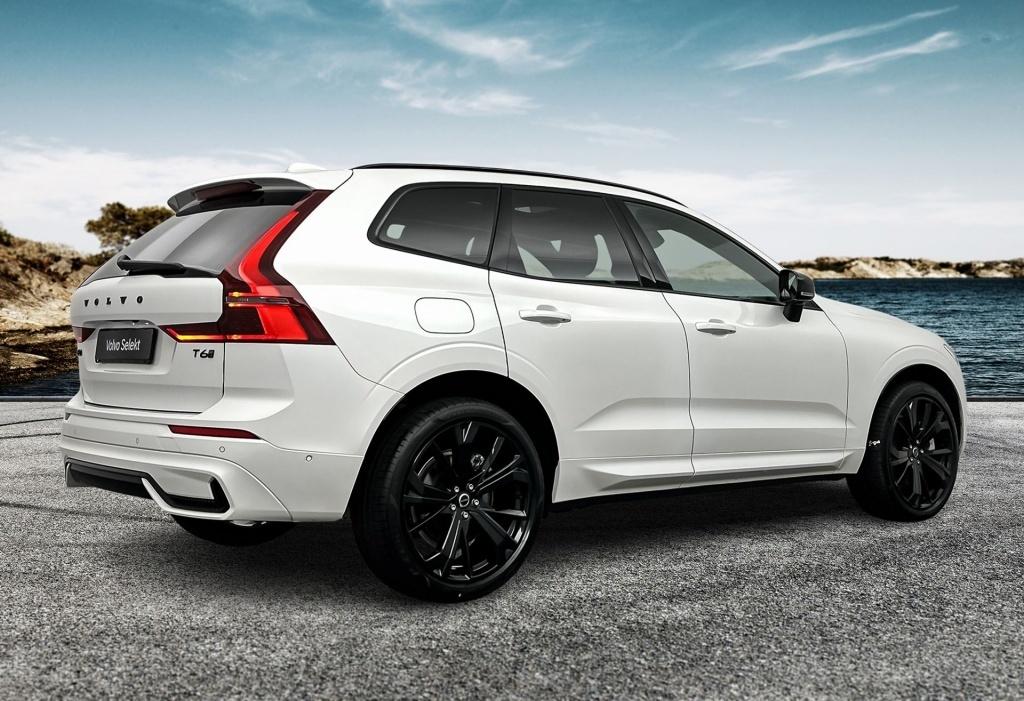 Volvo XC60 t6 398pk recharge ultra black edition| luchtvering| pano| 360cam