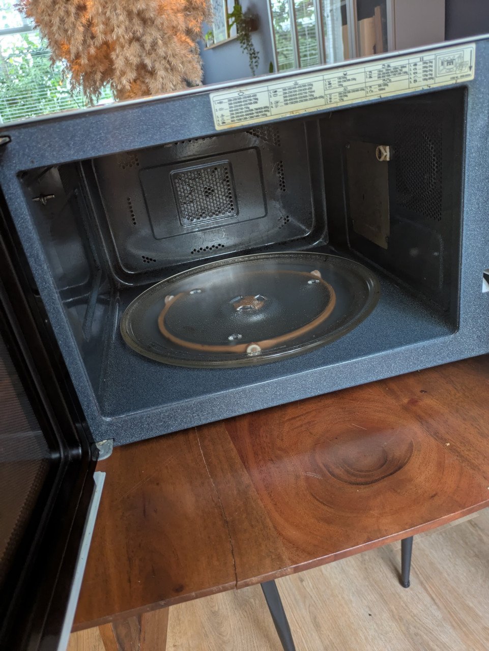 Samsung CE1100 magnetron oven