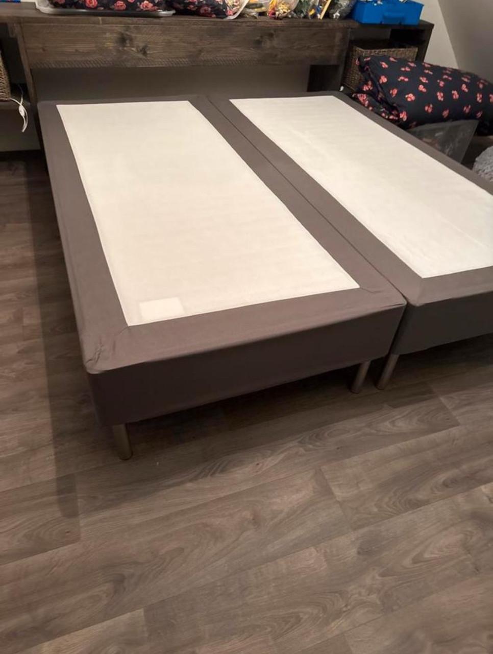Vanwege verhuizing, Onderstel boxspring als nieuw 90x 200 cm