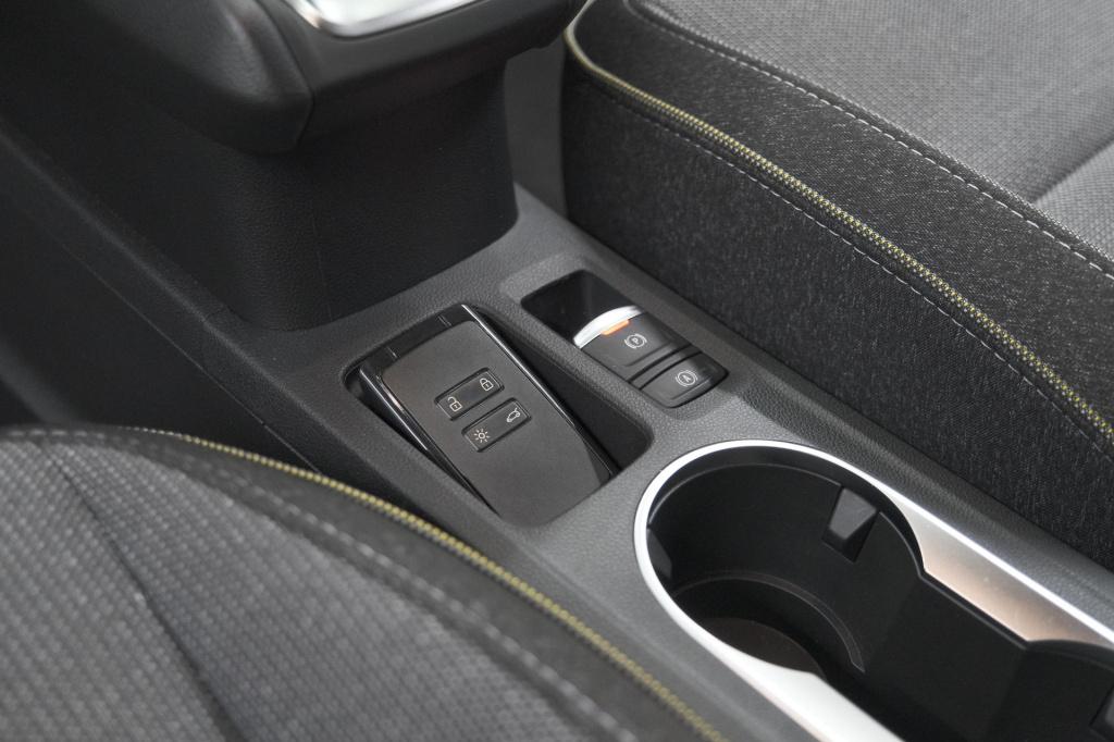 Renault Captur 1.6 e-tech full hybrid 145 techno | pack winter | navigatie 