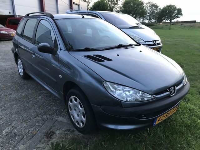 Peugeot 206 sw 1.4 station 2e eigenaar | 117.000 km met nap | trekhaak etc.
