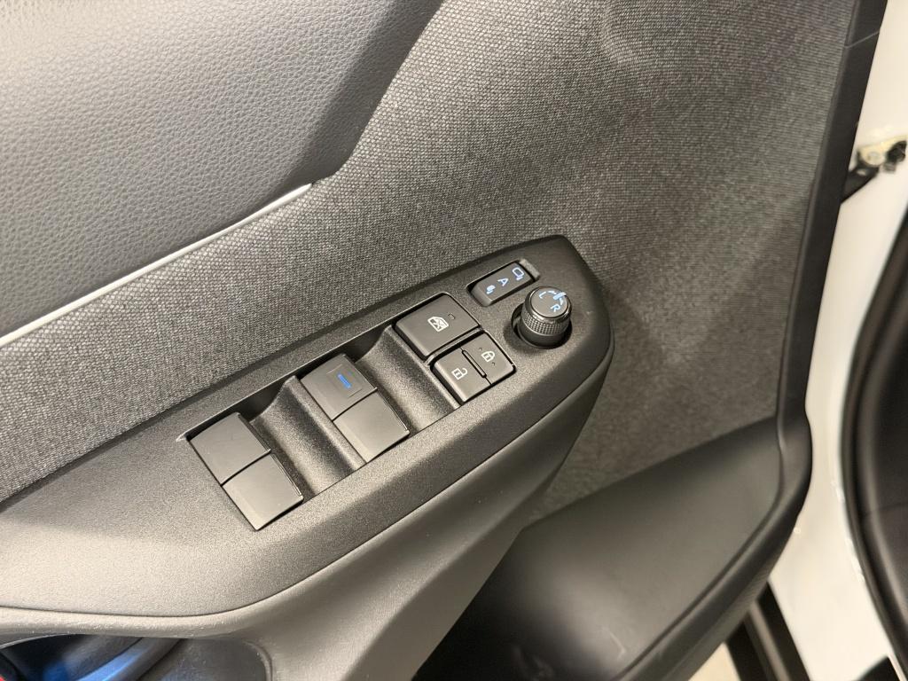 Toyota Yaris Cross 1.5 hybrid first ed| stoel+stuur verw| adap.cruise| trek