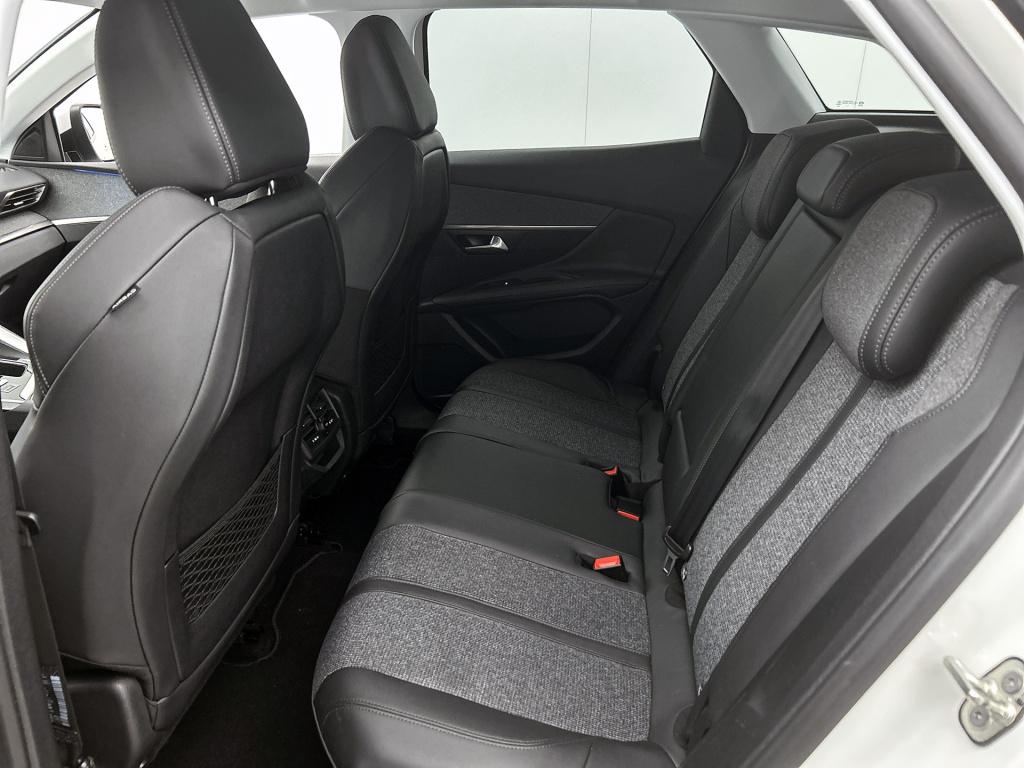Peugeot 3008 1.2 puretech blue lease premium avantage